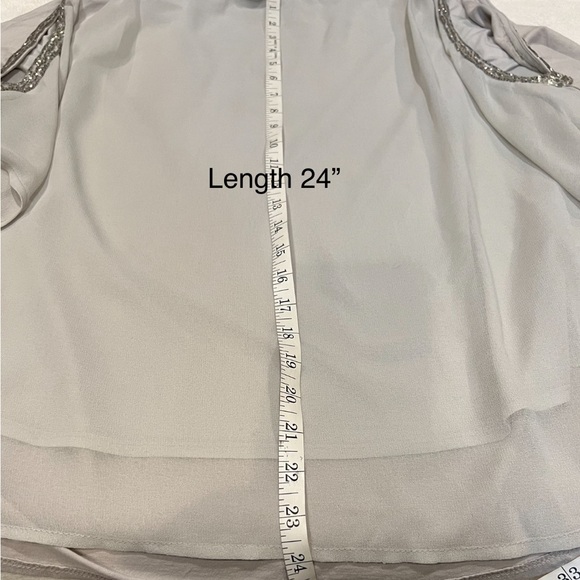 CHICO’S BLOUSE SIZE 2(L) COLOR LIGHT GREY. BUST ~22.5” LENGTH 24”. - Picture 9 of 12